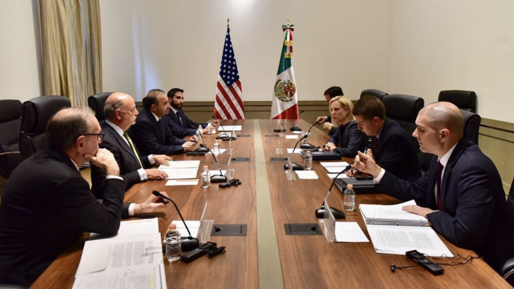 Se reúnen Nielsen y Navarrete Prida