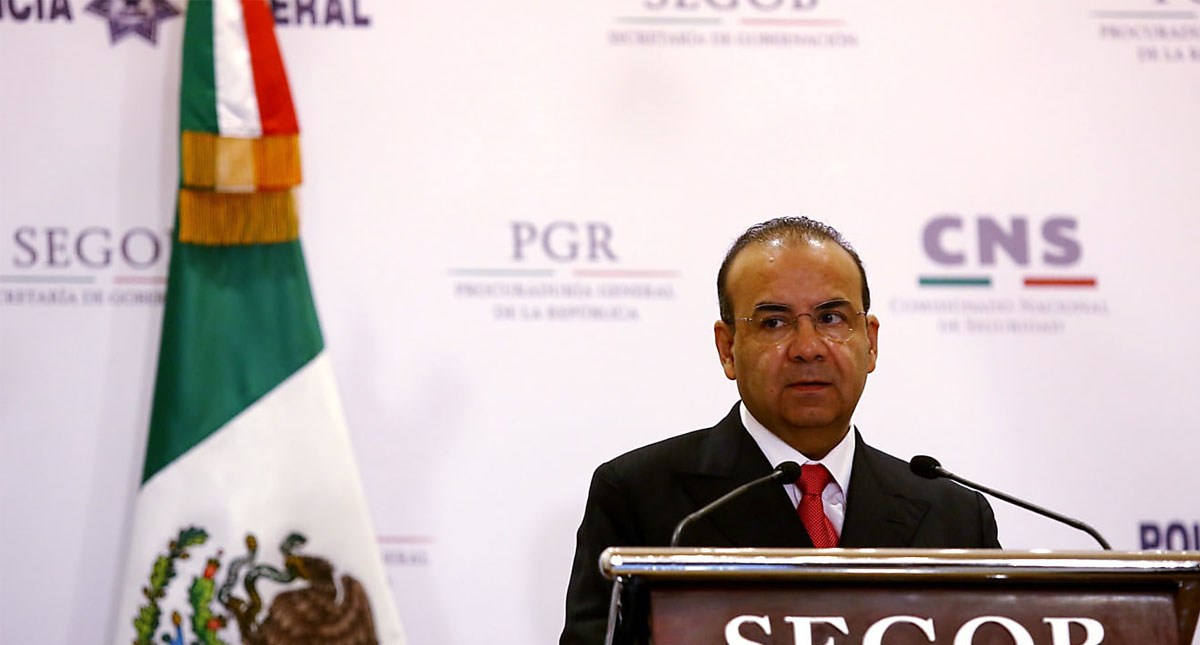 Capturan a dos por agresión a estudiantes en Rectoría de la UNAM