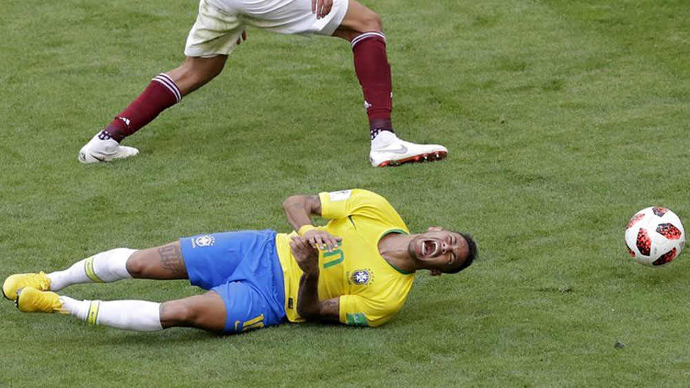 "Es verdad que a veces exagero": Neymar - neymar-faltas