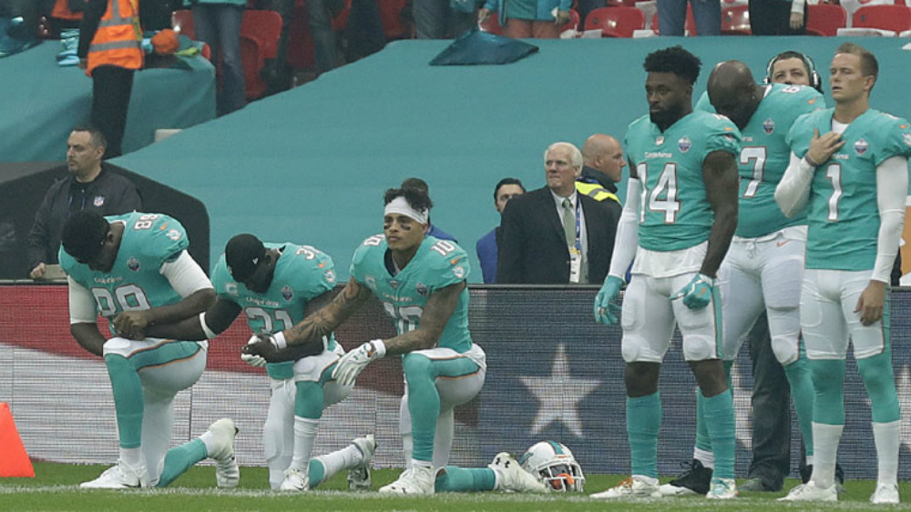 NFL y NFLPA frenan a política sobre protestas del himno nacional