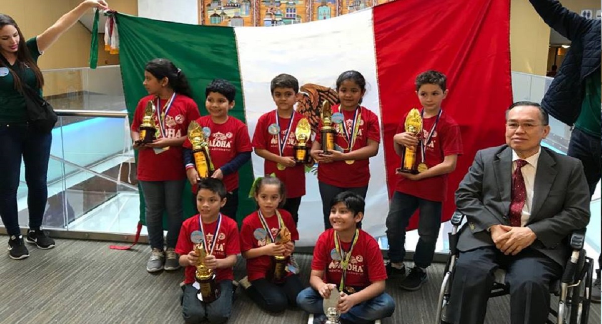 Niños mexicanos se coronan en Campeonato de Cálculo Mental de Rusia