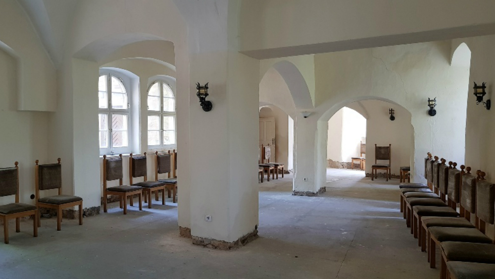 Castillo en Alemania es un espacio artístico y cultural mexicano - noox-castillo-alemania-2