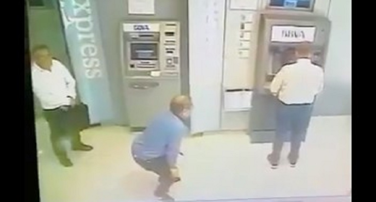 #Video Implementan nueva forma para robar tarjetas en cajeros