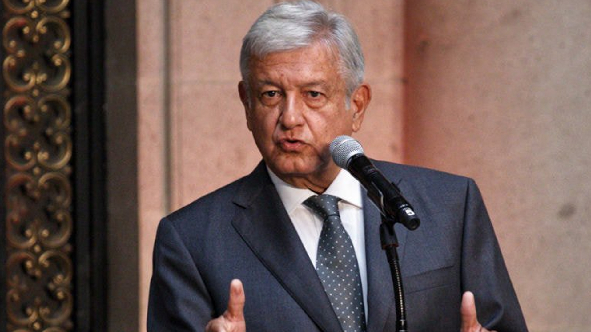 “Se va a desterrar la corrupción, me canso ganso”: López Obrador