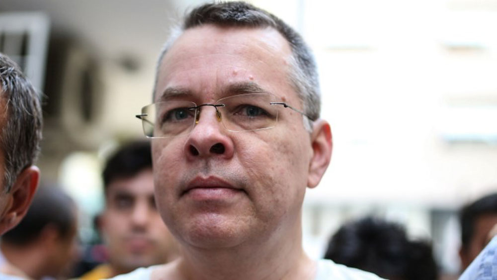 EE.UU. amenaza con sanciones a Turquía si no libera a pastor