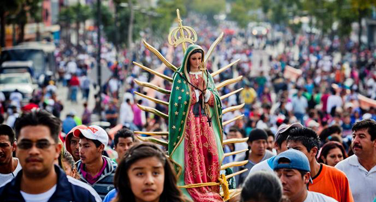 Vehículo atropella a peregrinos queretanos, al menos siete lesionados