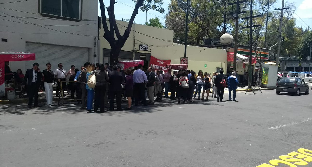 Evacúan instalaciones de la PGJ por corto circuito - pgj-cortocircuito-2