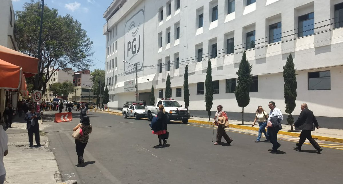 Evacúan instalaciones de la PGJ por corto circuito