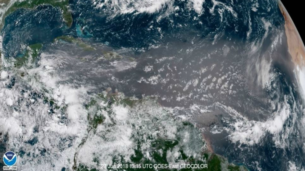 Polvo del Sáhara invade el Atlántico como nunca en 15 años