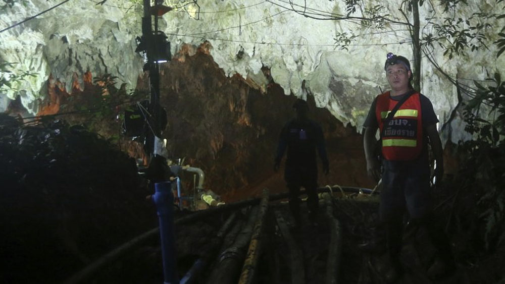 Encuentran vivos a niños perdidos en cuevas de Tailandia tras nueve días