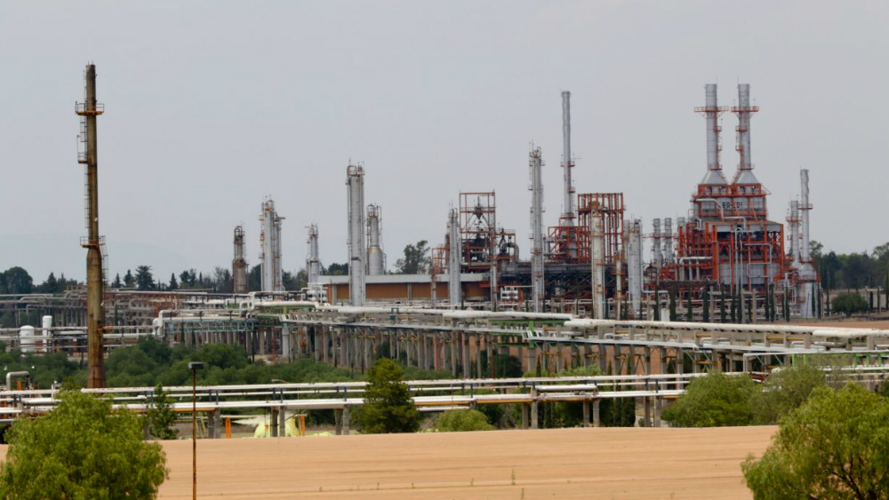 Sí se puede construir una refinería en tres años: Nahle