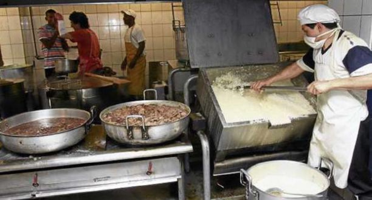 Reos de Aguascalientes ganan amparo contra comida con bacterias y hongos - reos-de-aguascalientes-ganan-amparo-contra-comida-con-bacterias-y-hongos