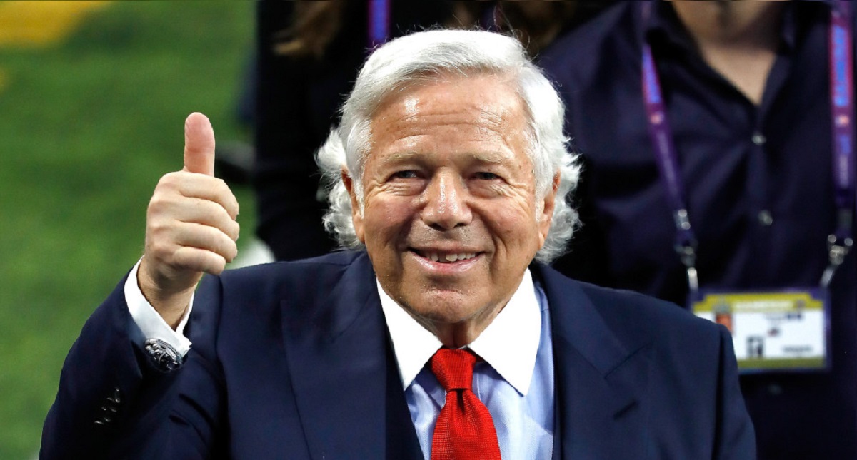 Dueño de Patriotas de Nueva Inglaterra compraría al Sevilla