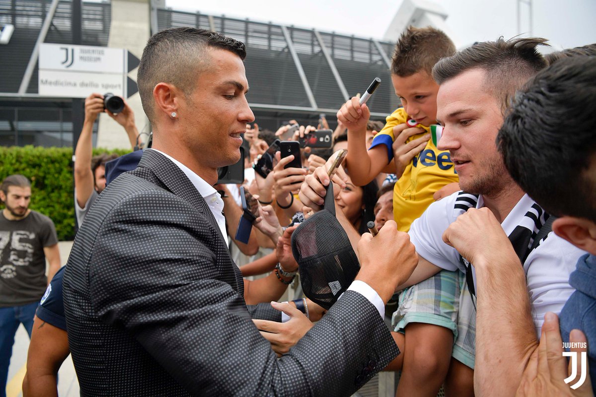 Fracasa huelga en Fiat por traspaso de Cristiano Ronaldo a la Juventus - ronaldo-juve