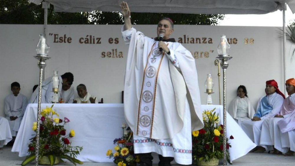 Obispo de Chilpancingo negocia tregua con grupos delincuenciales en Guerrero