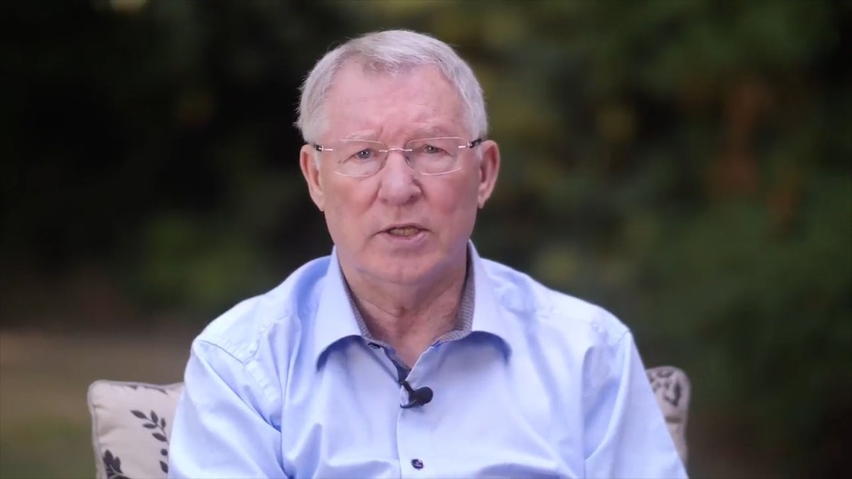 Reaparece sir Alex Ferguson tras cirugía cerebral