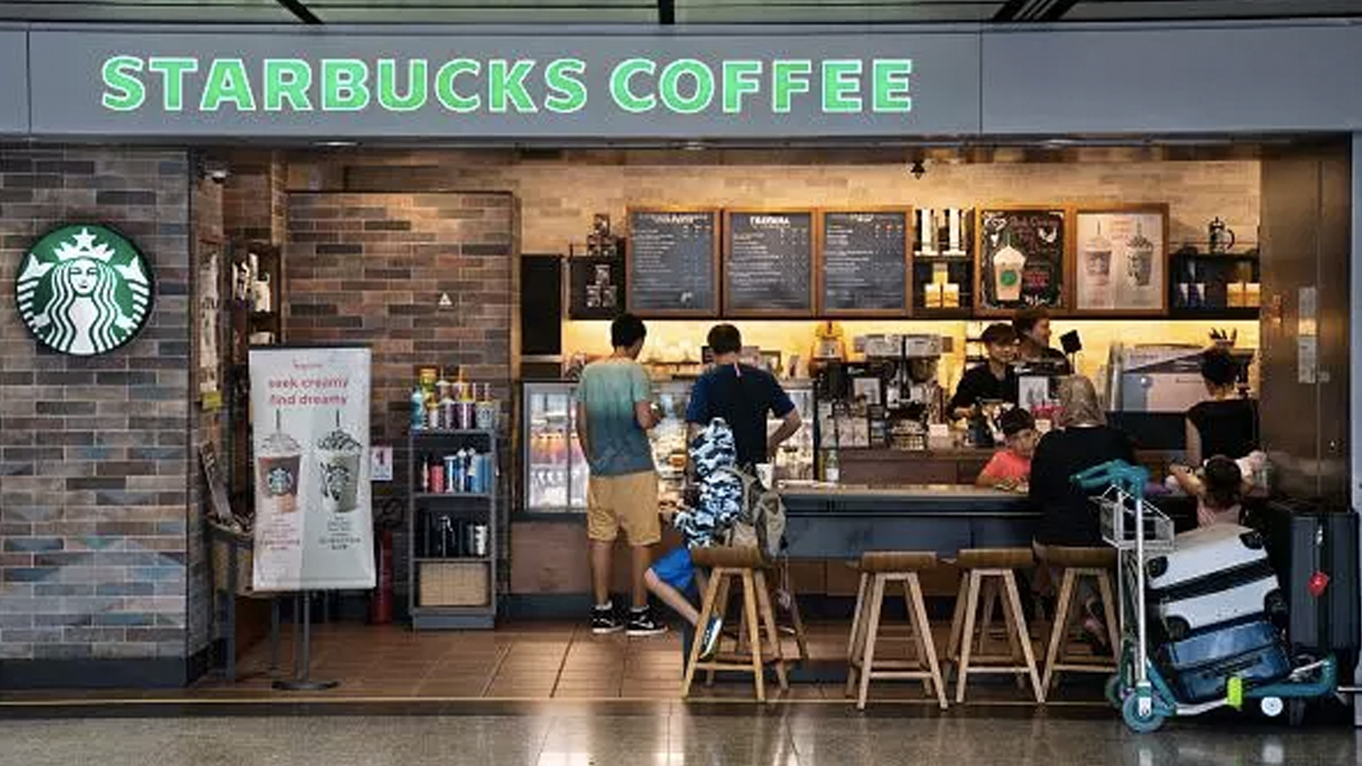 Nuevo caso de discriminación afecta a Starbucks