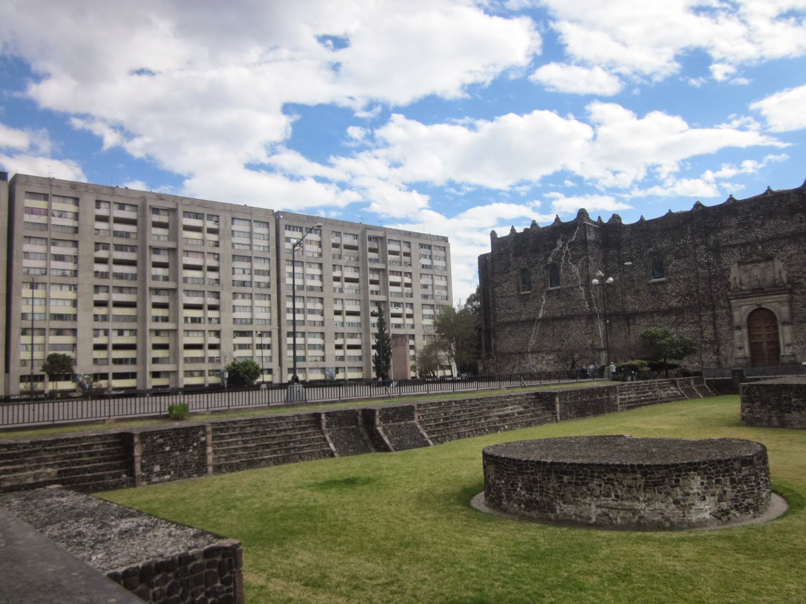 Interrumpirán unas horas electricidad y agua en Tlatelolco