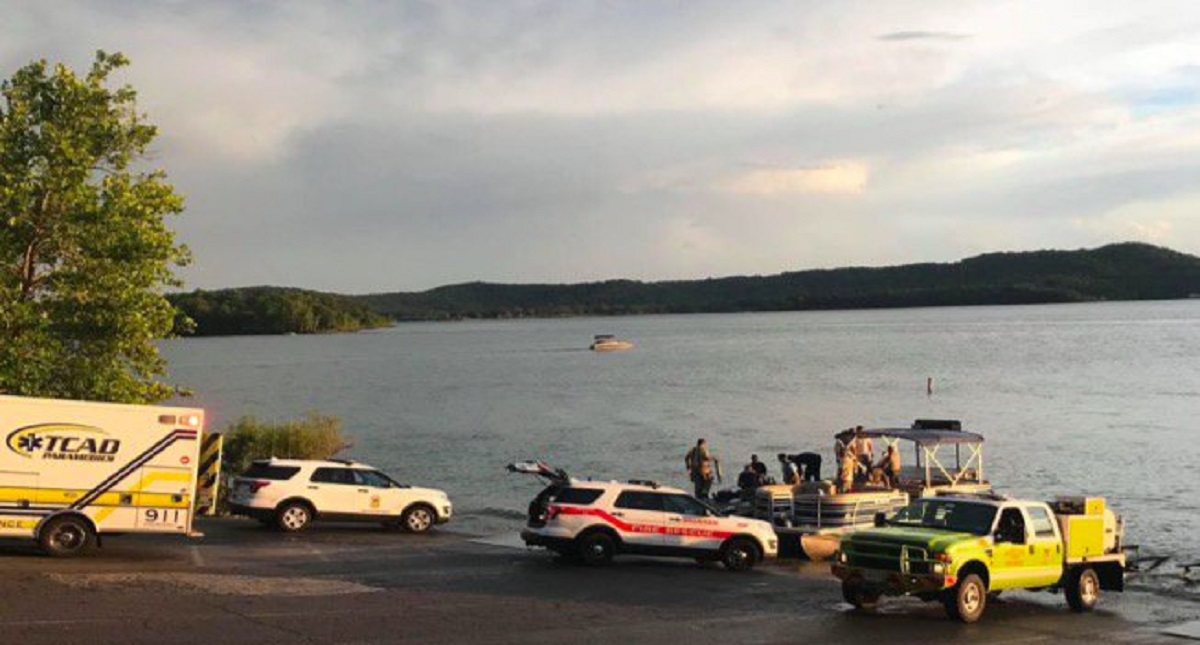 Mueren 17 personas en naufragio de barco turístico en Misuri
