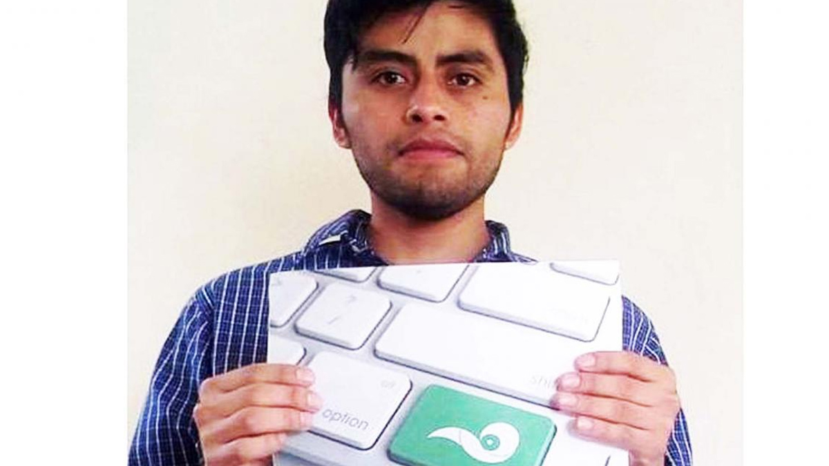 Jóvenes crean traductor del español al mixteco