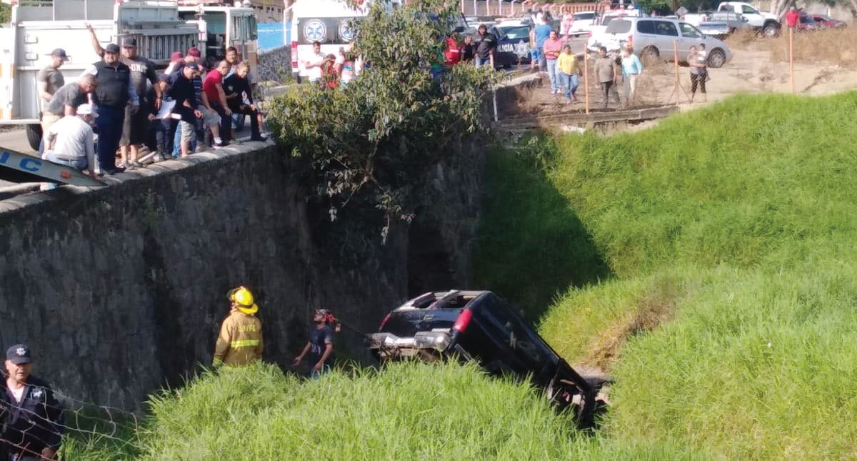 Mueren seis músicos de “Banda La Trilladora” tras accidente en Jalisco Mueren seis músicos de “Banda La Trilladora” tras accidente en Jalisco