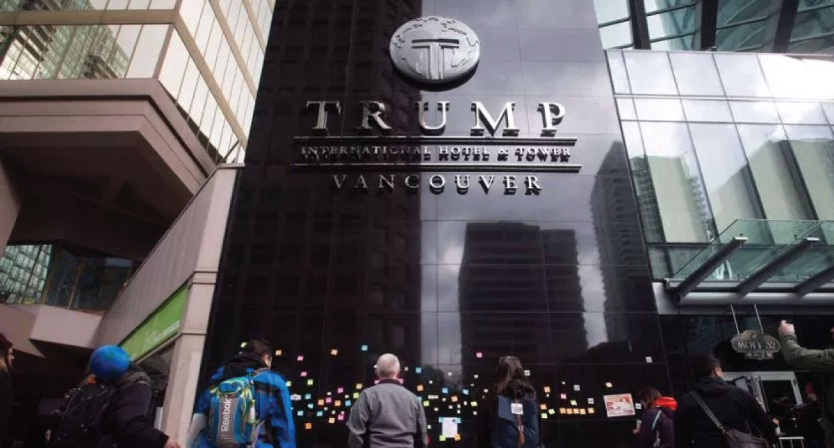 #Video Policía desaloja a más de mil personas en edificio de Trump