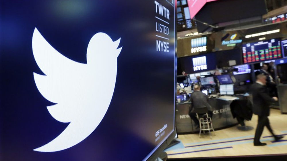 Caen acciones de Twitter en Wall Street por baja de usuarios