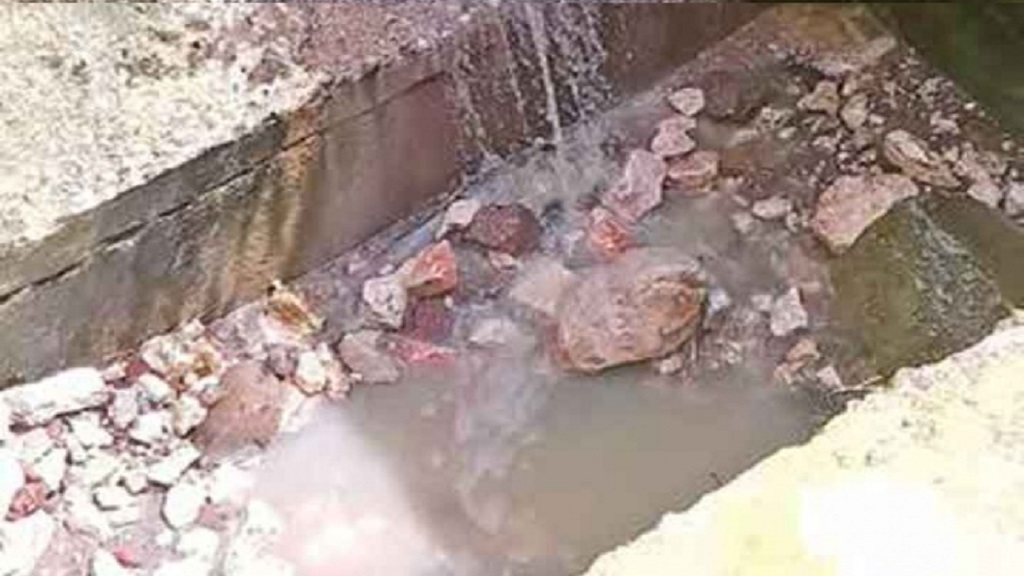 Veracruzanos temen brotes de enfermedades por contaminación de arroyos