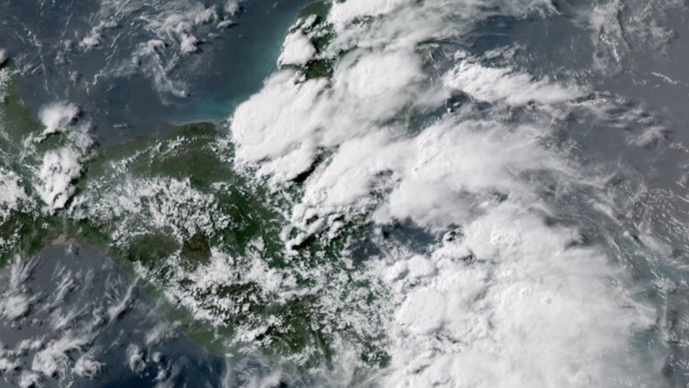 Onda tropical en el Caribe provocará tormentas en Yucatán