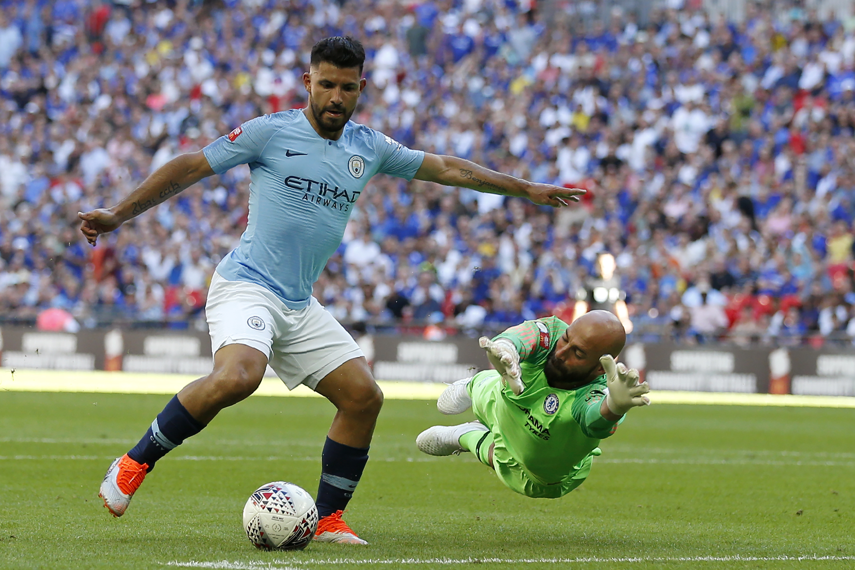 Manchester City gana la Community Shield con doblete de Agüero - 000-1854uh