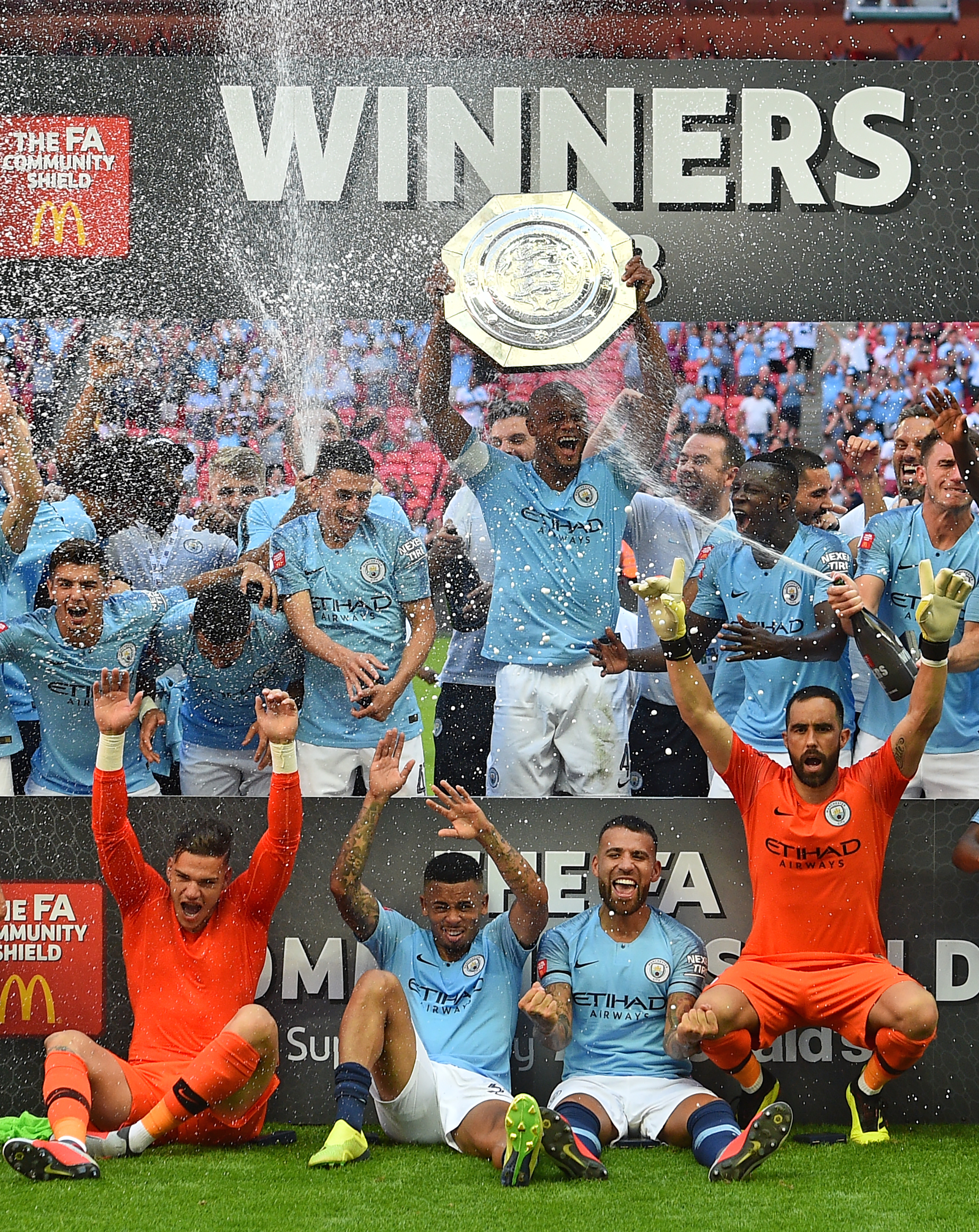 Manchester City gana la Community Shield con doblete de Agüero - 000-1855h5