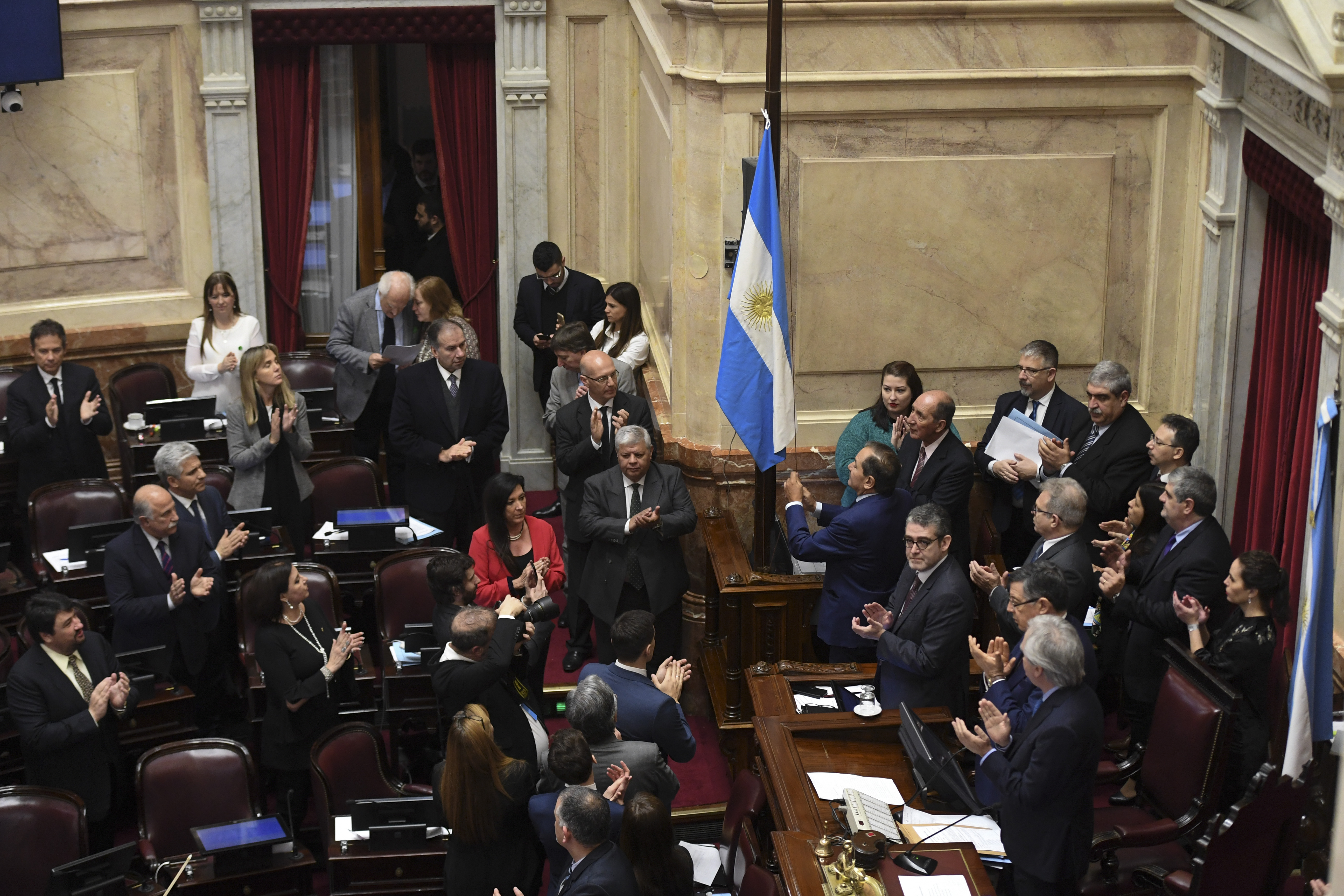 Argentina decidirá este miércoles sobre la despenalización del aborto - 000-1879wm