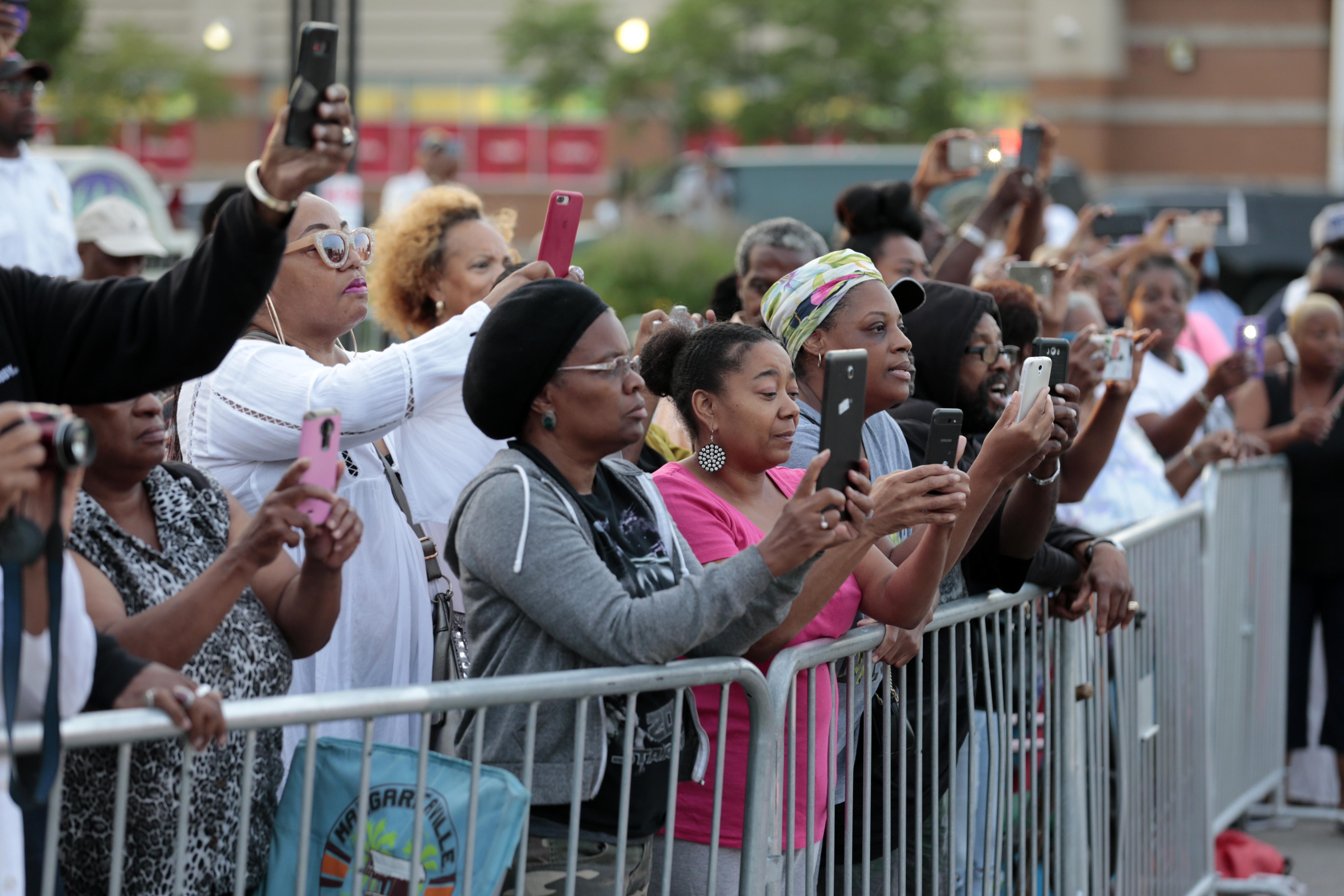 #Fotos Aretha Franklin en ataúd de oro y con vestido de coctel - 000-18n7z2