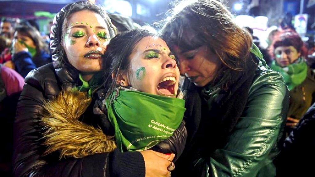 Argentina descarta referéndum para retomar discusión sobre el aborto