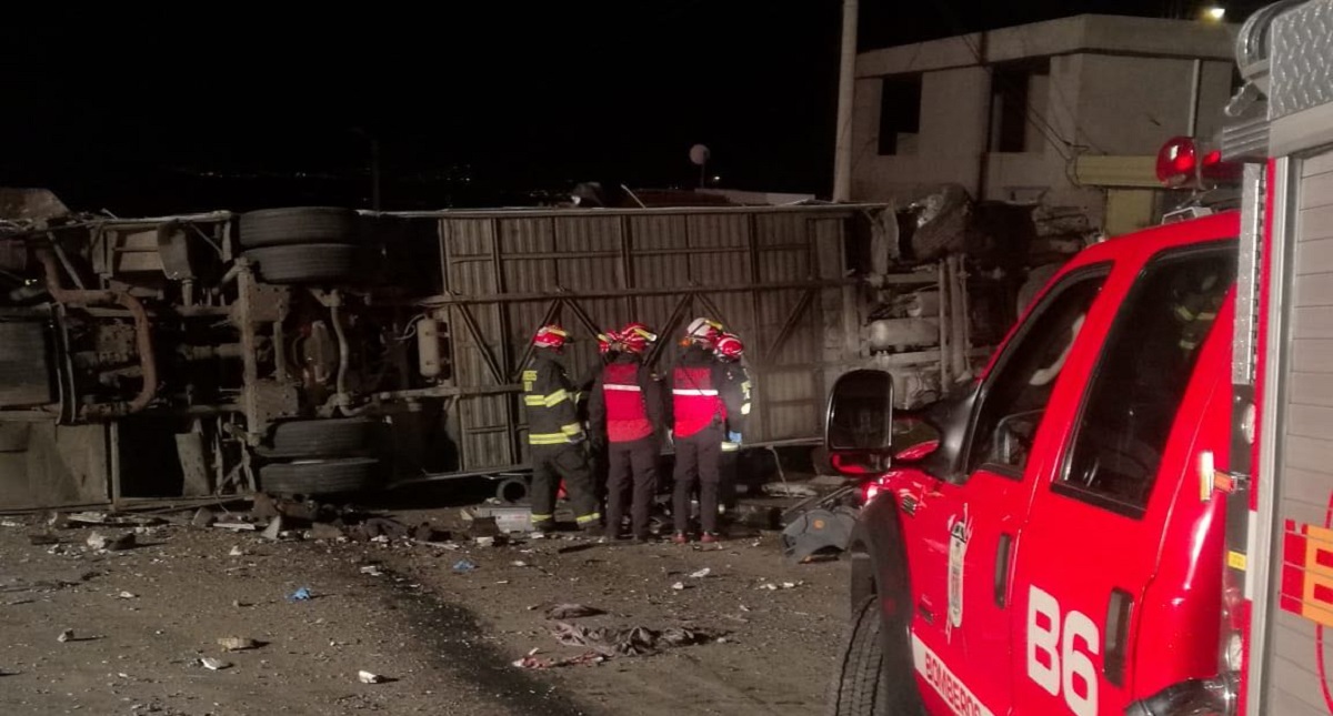 Accidente de autobús en Ecuador deja más de 20 muertos - accidente-de-autobus-en-ecuador-deja-20-muertos