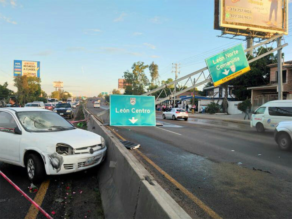 Accidente deja una mujer muerta en la carretera León-Silao - accidente-leon-silao1