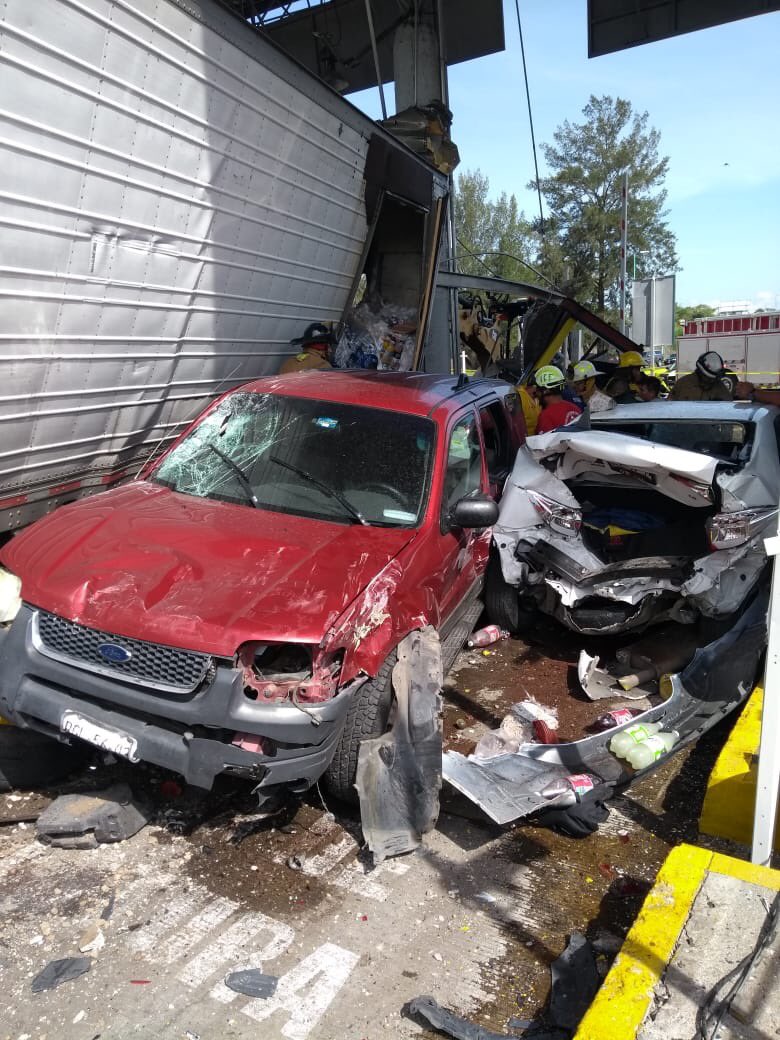 Accidente en caseta de cobro Guadalajara-Tepic deja una persona muerta - accidentetepic