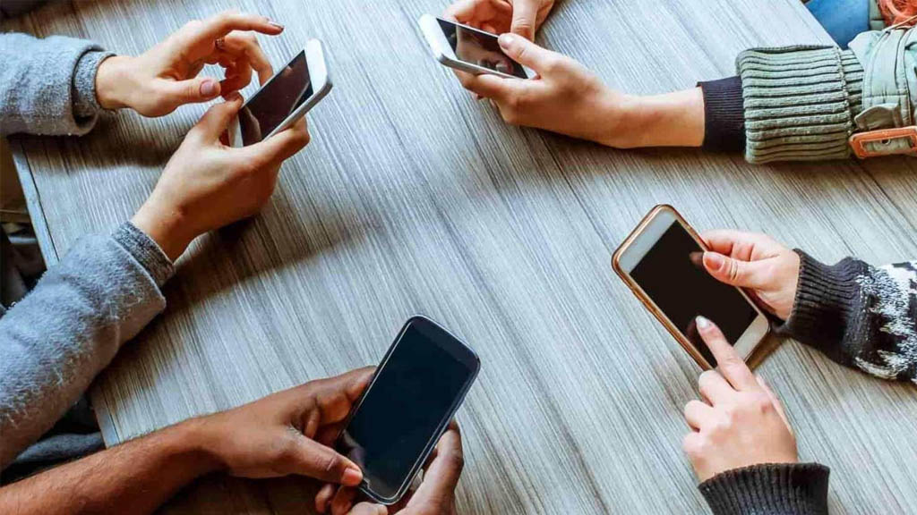 El internet puede ser más adictivo que las drogas, el alcohol y el sexo