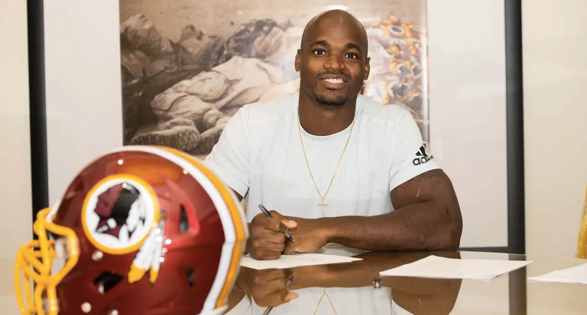 Adrian Peterson es el nuevo corredor de los Pieles Rojas