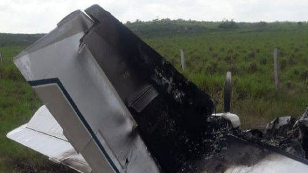 Aeronave se desploma en la frontera de México con Belice - aeronave-se-desploma-en-frontera-de-mexico-con-belice