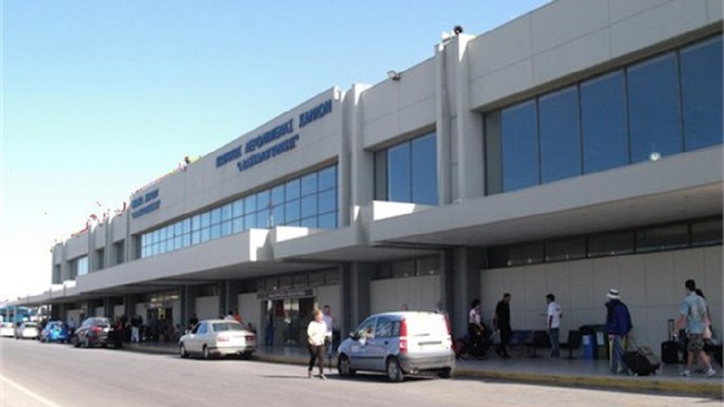 Avión aterriza de emergencia por alerta de bomba en Grecia - aeropuerto-de-la-canea-creta