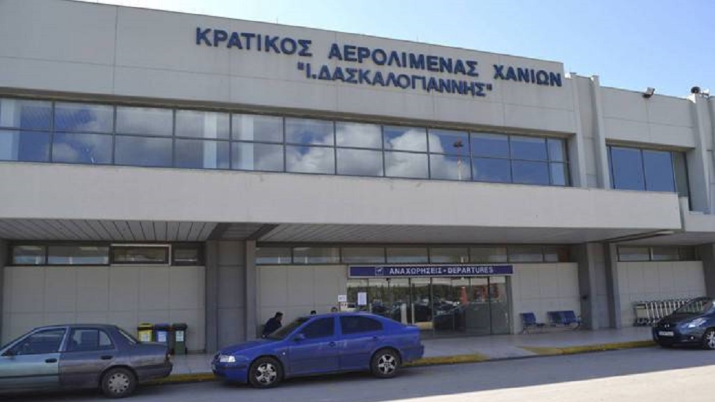 Avión aterriza de emergencia por alerta de bomba en Grecia