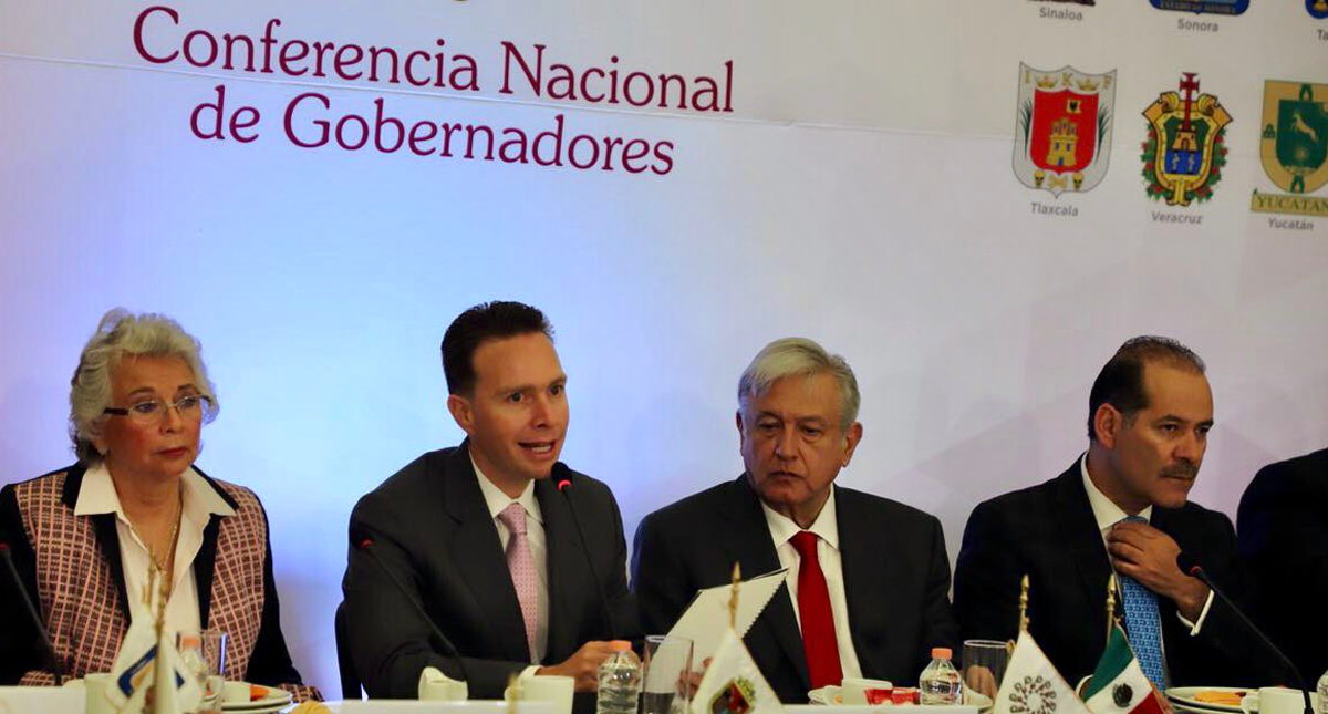 AMLO discute coordinadores estatales y presupuesto en la Conago AMLO discute coordinadores estatales y presupuesto en la Conago