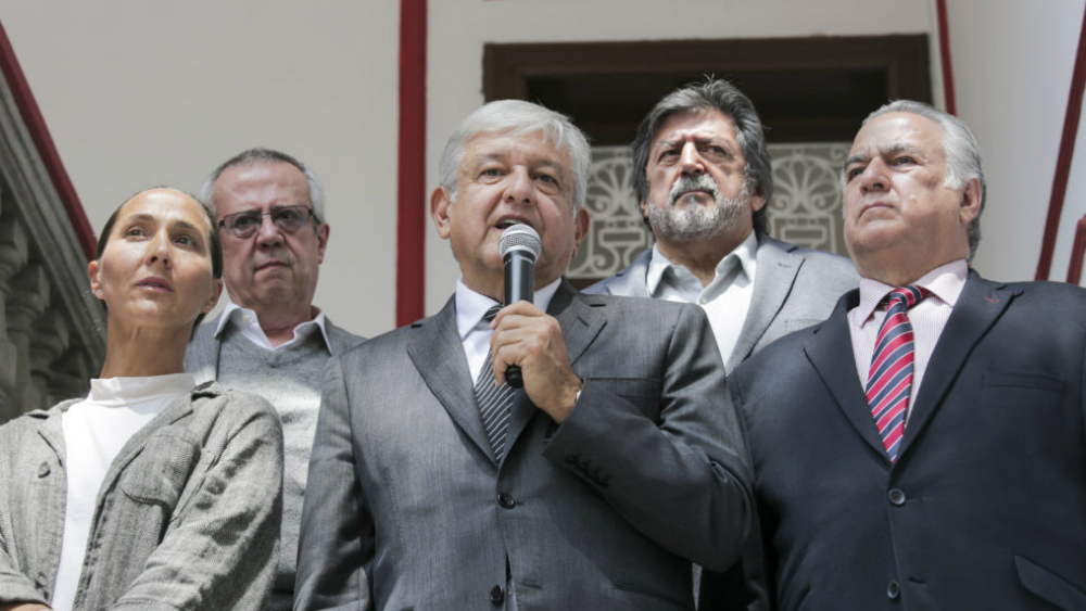 #Video Mujer interrumpe a gritos conferencia de López Obrador #Video Mujer interrumpe a gritos conferencia de López Obrador