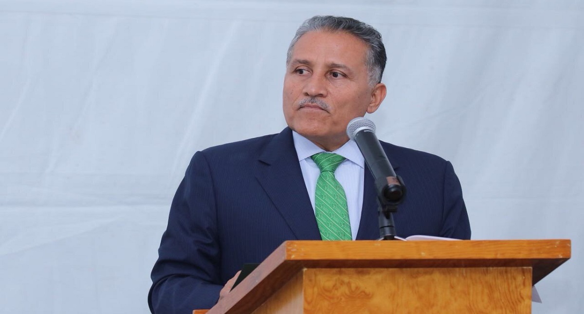 Arturo Zamora reprueba condonación a deudores de la CFE