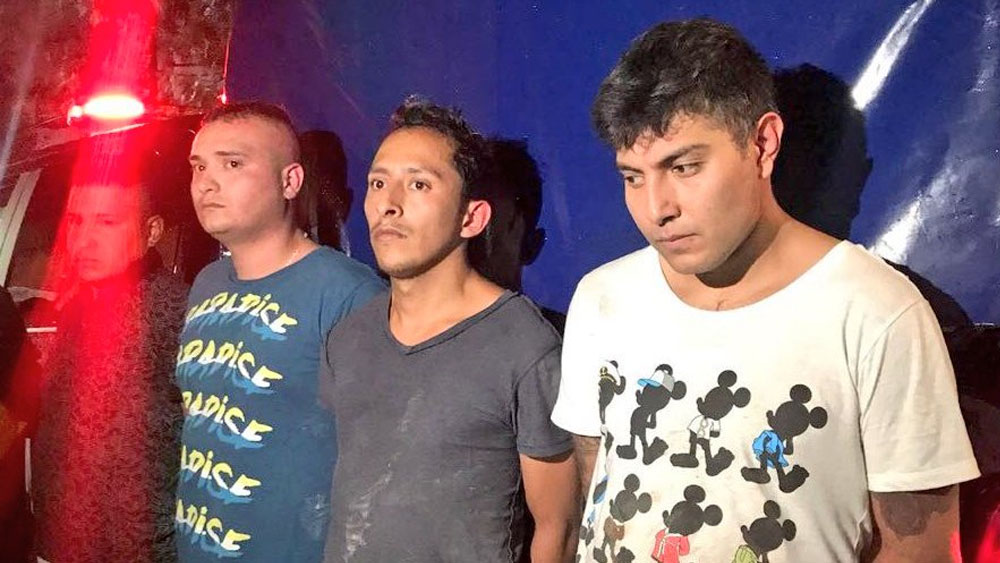 Detienen a asaltantes de Starbucks tras persecución en Benito Juárez