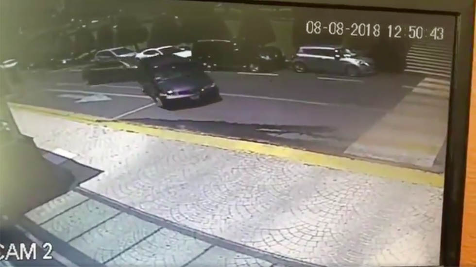 #Video Criminales chocan contra conductor para asaltarlo