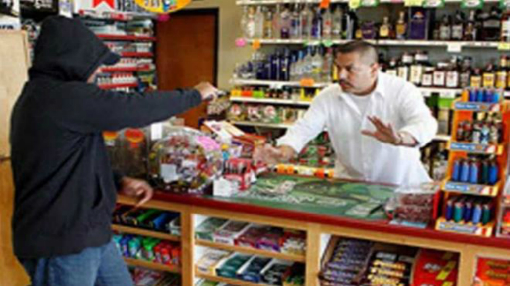 Asaltaron al 10 por ciento de comercios capitalinos entre abril y junio - asaltos-comercios
