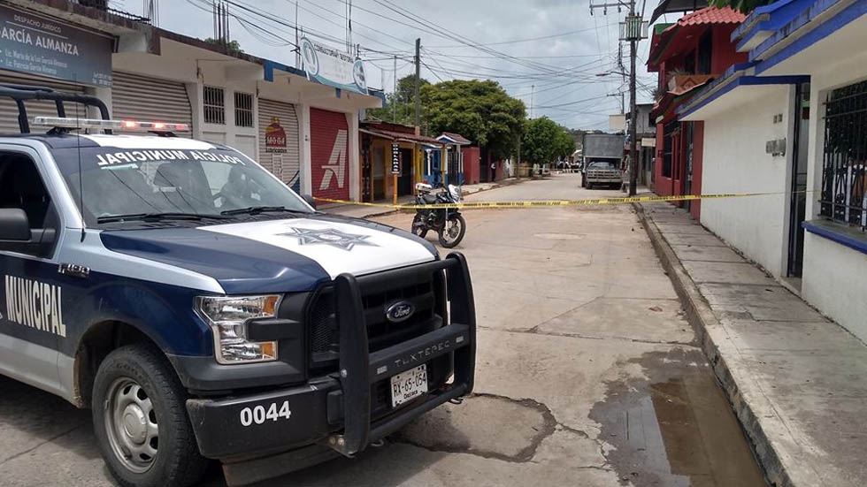 Asesinan a joven y hieren a menor de edad en Tuxtepec, Oaxaca - asesinan-a-joven-tuxtepec-tortilleria-2