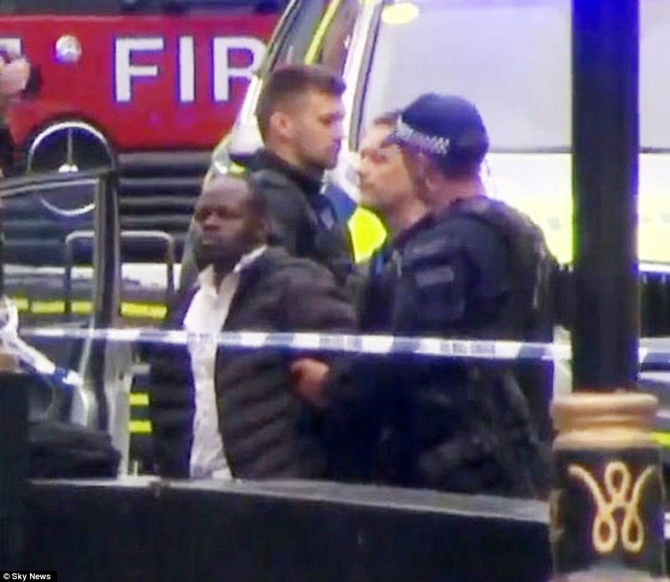 Revelan identidad de sospechoso de atentado en Londres - atacante-parlamento-londres